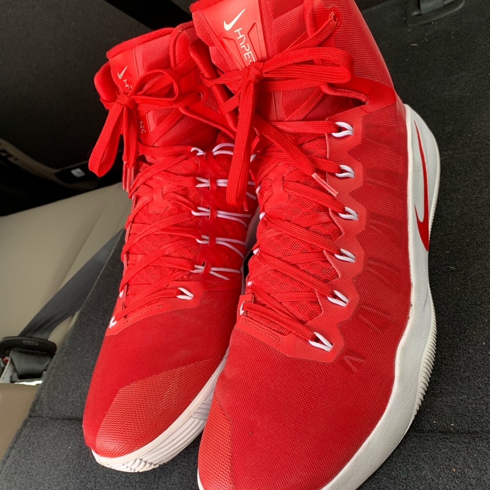 Nike hyperdunk